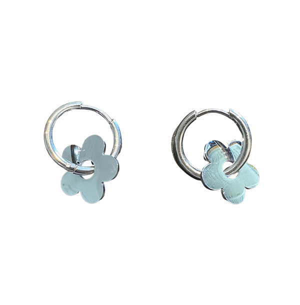 Silberne Ohrringe "Silver Star" mit Blumen-Anhänger