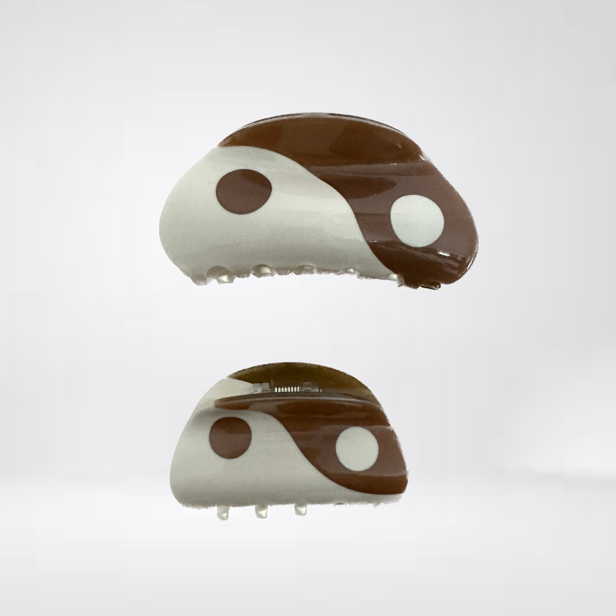 Large hair clip "Ying Yang" made of acrylic in brown and cream