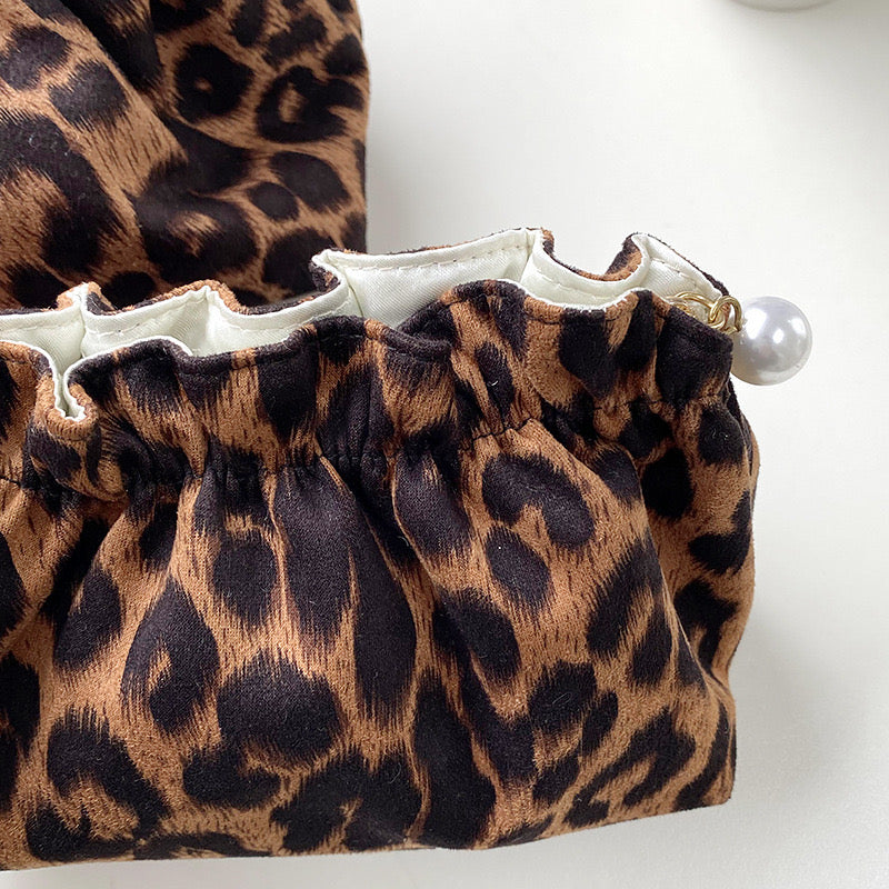 Clutch Bag Kosmetikbeutel "Leo" mit Perlen-Detail, Größe M