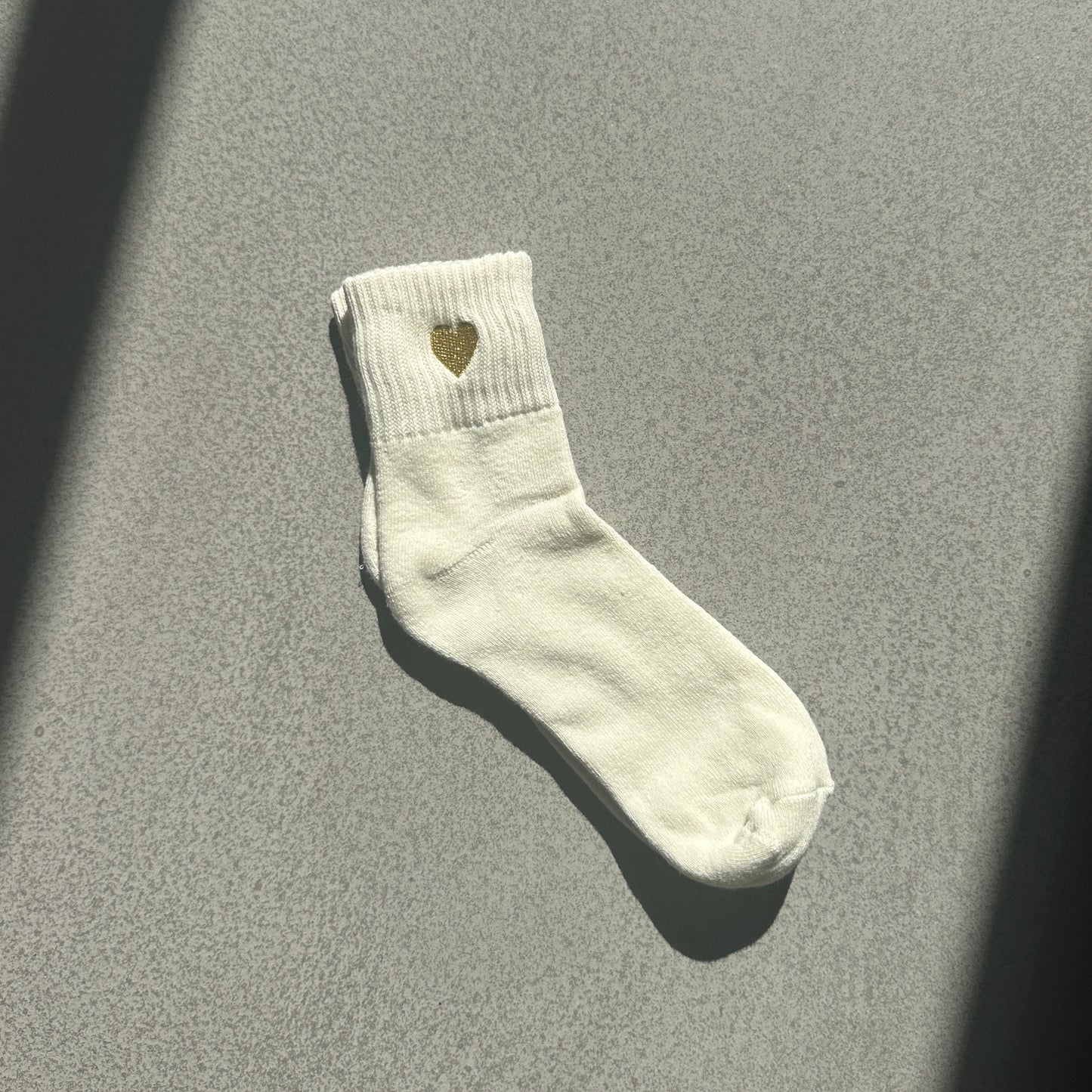 Short socks "Nick" in black with a white smiley