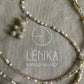 Perlen-Kette "Onna" mit Happy Bear Anhänger in Beige-Grau mit Glitzer