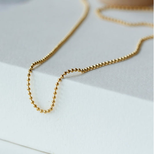 Delicate necklace "DotDotDot" with 18K gold plating