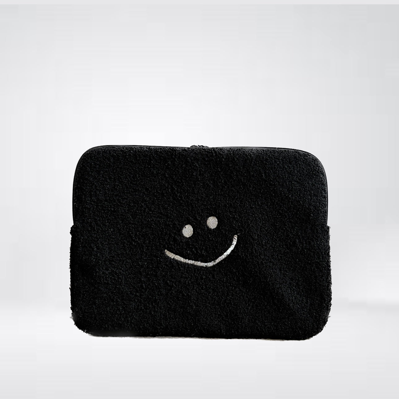 Laptop Tasche "Smiley" mit weißem Stick & schwarzem Teddyfell