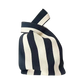 Gestreifte Tasche "Joel" in Schwarz & Weiß